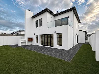 5 Bedroom House For Sale in Blouberg - img