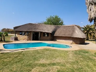 Farm For Sale in Thabazimbi - 5U0b.webp