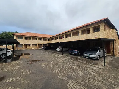 2 Bedroom Apartment For Sale in Rustenburg - oq3P.webp