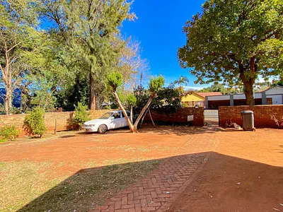 6 Bedroom House For Sale in Pretoria - zgnY.webp