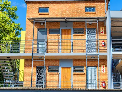 1 Bedroom Apartment For Sale in Bo-dorp, Rustenburg - 7Isf.webp
