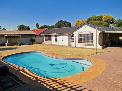 3 Bedroom House For Sale in Alberton - o9wQ.webp