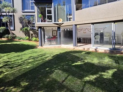 6 Bedroom House For Sale in Alberton - O61i.webp