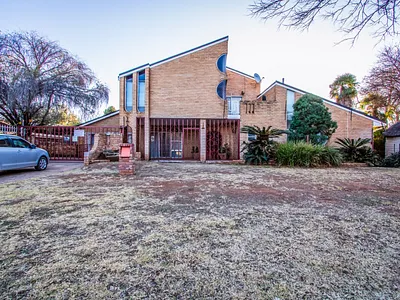 15 Bedroom House For Sale in Potchefstroom - Zz0h.webp