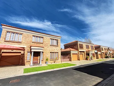 3 Bedroom Townhouse For Sale in Potchefstroom - img