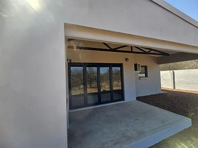 2 Bedroom House To Rent in Hoedspruit - BEWk.webp