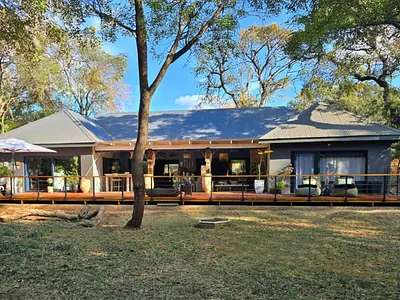 2 Bedroom House For Sale in Hoedspruit - img