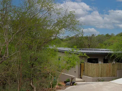 2 Bedroom House For Sale in Hoedspruit - rcTn.webp