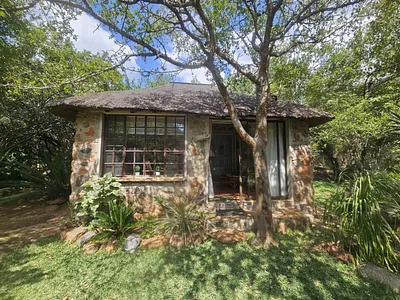 1 Bedroom Apartment To Rent in Blyde River Botanical Reserve, Hoedspruit - IiCF.webp