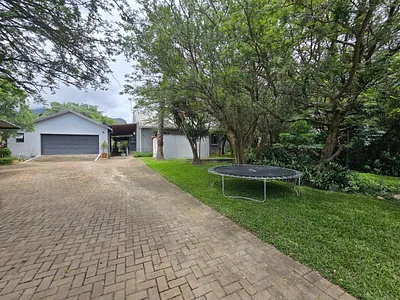 3 Bedroom House For Sale in Hoedspruit - sqKk.webp