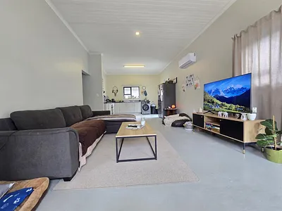 2 Bedroom Townhouse For Sale in Hoedspruit - 1vTy.webp