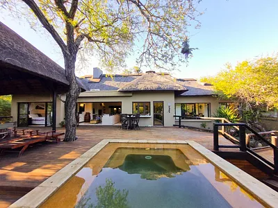 4 Bedroom House For Sale in Raptors View Wildlife Estate, Hoedspruit - img