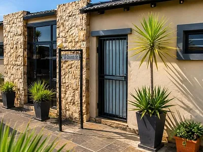 3 Bedroom House For Sale in Parow - N56h.webp