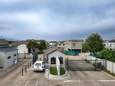 2 Bedroom Apartment For Sale in Milnerton - lqyp.webp