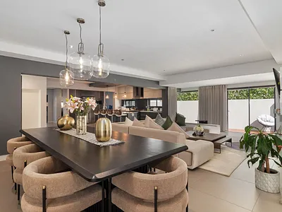 5 Bedroom House For Sale in Blouberg - UfYL.webp