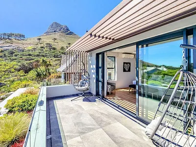 6 Bedroom House For Sale in Cape Town - img