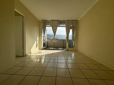 1 Bedroom Apartment To Rent in Cape Town - d4Bj.webp