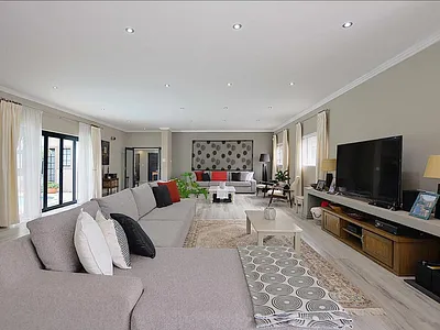 5 Bedroom House For Sale in Blouberg - img