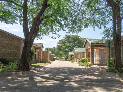2 Bedroom Townhouse For Sale in Bela Bela - j94I.webp