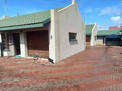 2 Bedroom Townhouse For Sale in Bela Bela - OqVT.webp