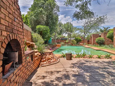 3 Bedroom House For Sale in Alphen Park, Benoni - ZeYl.webp