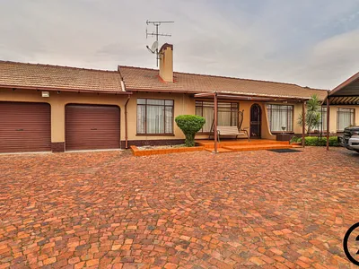 3 Bedroom House For Sale in Benoni - ASur.webp