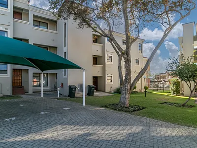 1 Bedroom Apartment For Sale in Randburg - M63z.webp