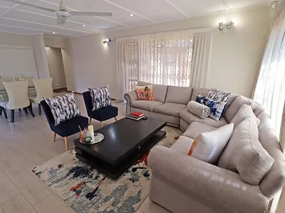 3 Bedroom Townhouse For Sale in Sandton - MR9I.webp