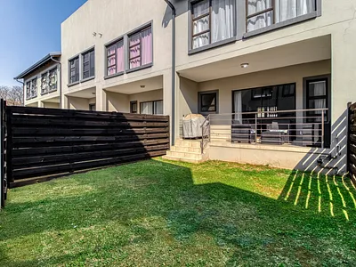 3 Bedroom Townhouse For Sale in Sandton - JghH.webp