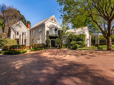 5 Bedroom House For Sale in Sandton - s83X.webp