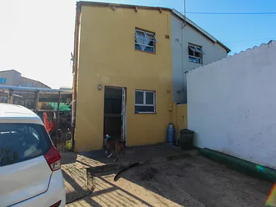 2 Bedroom House For Sale in Durban - rUiA.webp