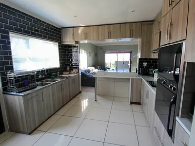 3 Bedroom House For Sale in Durban - hLDi.webp