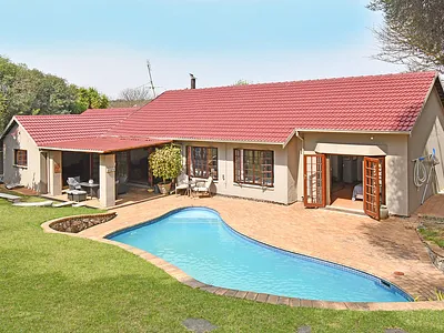 4 Bedroom House For Sale in Randburg - xKUJ.webp