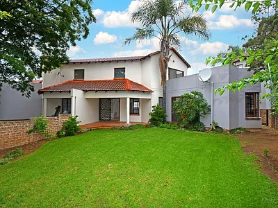 2 Bedroom Townhouse For Sale in Randburg - img