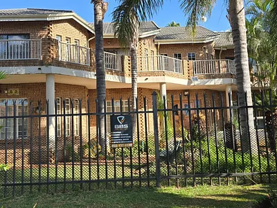 6 Bedroom House For Sale in Akasia - IVVx.webp