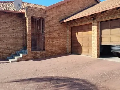 3 Bedroom House For Sale in Centurion - TqB8.webp