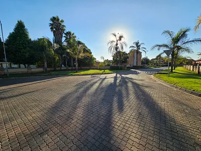 2 Bedroom Apartment For Sale in Centurion - hyFv.webp