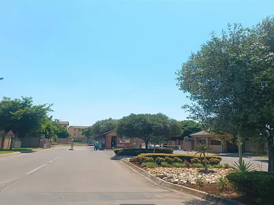 2 Bedroom Apartment For Sale in Centurion - 8je1.webp