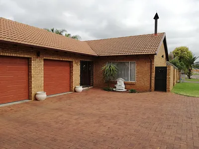 3 Bedroom House For Sale in Amberfield Glen, Centurion - CDvu.webp