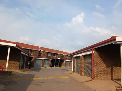 3 Bedroom Townhouse For Sale in Midrand - T8QX.webp