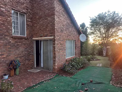 3 Bedroom Apartment For Sale in Centurion - uNsp.webp