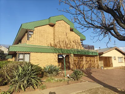 5 Bedroom House For Sale in Centurion - qE9P.webp