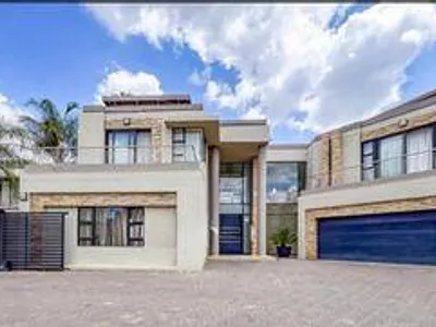 5 Bedroom Townhouse For Sale in Johannesburg - W9DP.webp