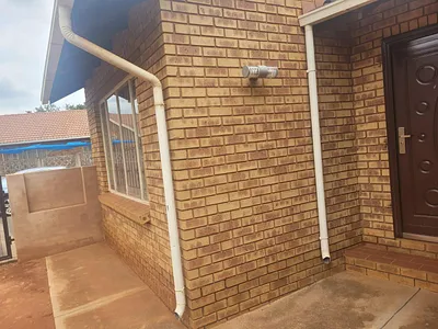 3 Bedroom House For Sale in Pretoria - NmEY.webp