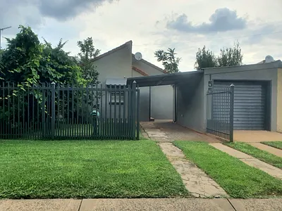 3 Bedroom House For Sale in Centurion - tm6M.webp