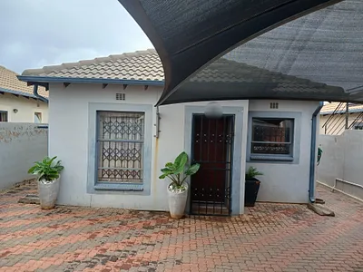 3 Bedroom House For Sale in Midrand - 9Gk7.webp