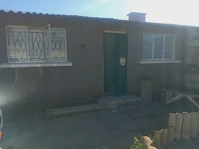 2 Bedroom House For Sale in Cape Town - dDoQ.webp