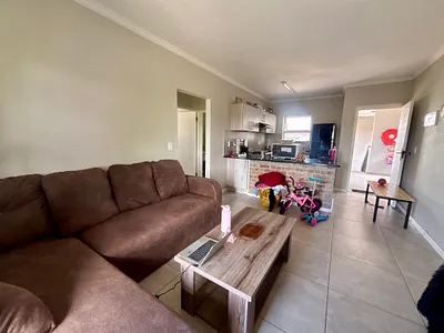 2 Bedroom Apartment To Rent in Brackenfell - EH93.webp