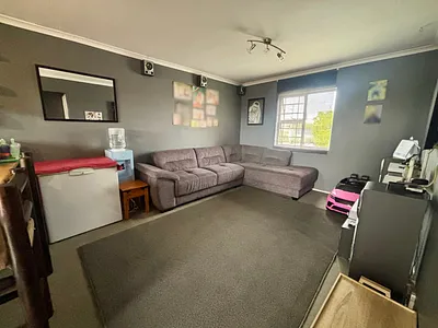 2 Bedroom Townhouse To Rent in Goodwood - zdQW.webp
