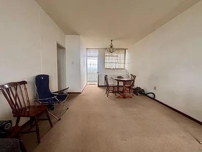 2 Bedroom Apartment For Sale in Goodwood - etLF.webp